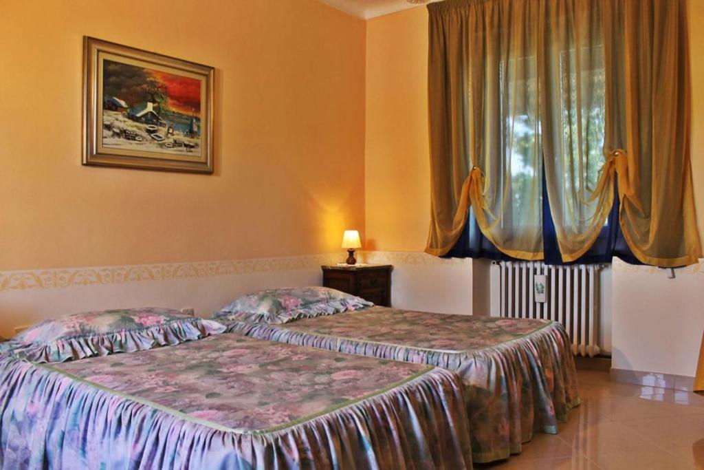 Hotel Ristorante La Torretta Bianze ภายนอก รูปภาพ